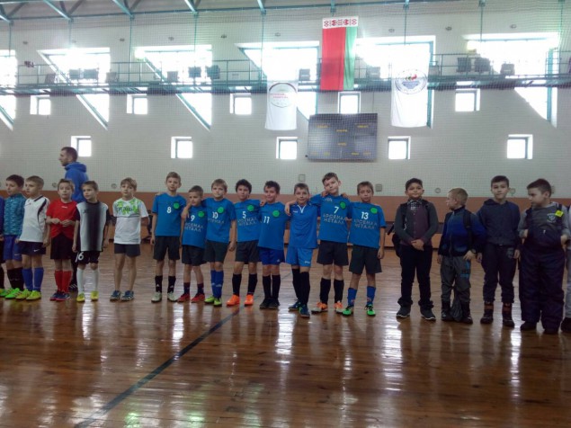 Юные футболисты поселка Боровляны выиграли чемпионат Минского района по футболу в зале.