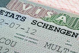 С марта шенгенские визы для белорусов могут подешеветь.