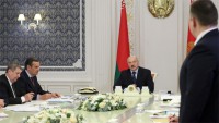 А.Г. Лукашенко высказался про уплотнение и вырубку деревьев!